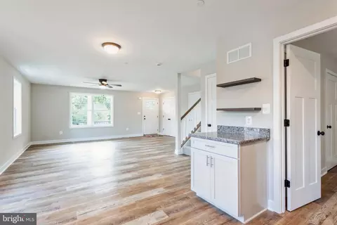 7860 Outing Ave, Pasadena, MD 21122 photo 14