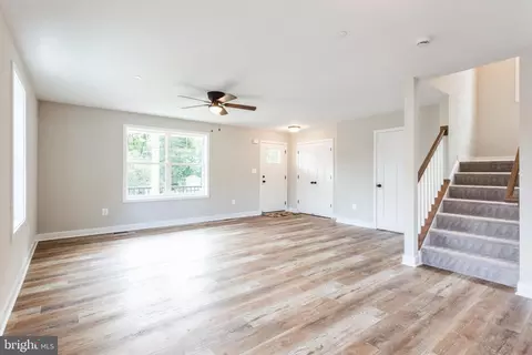 7860 Outing Ave, Pasadena, MD 21122 photo 8