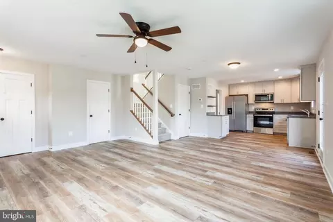 7860 Outing Ave, Pasadena, MD 21122 photo 6