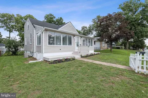 14 New Jersey Ave NW, Glen Burnie, MD 21061