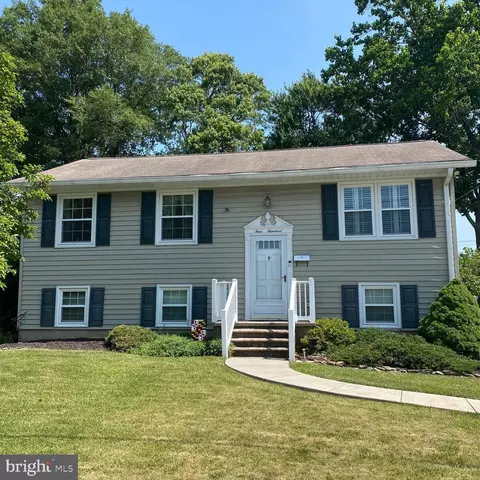 400 Winton Ave, Glen Burnie, MD 21061