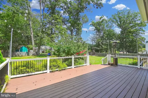 159 Falcon Dr, Pasadena, MD 21122 photo 33