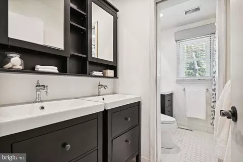 159 Falcon Dr, Pasadena, MD 21122 photo 26