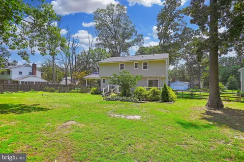 159 Falcon Dr, Pasadena, MD 21122 photo 37