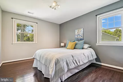159 Falcon Dr, Pasadena, MD 21122 photo 22