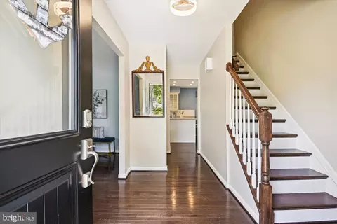 159 Falcon Dr, Pasadena, MD 21122 photo 3