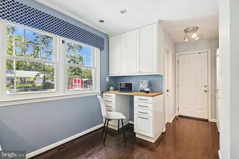 159 Falcon Dr, Pasadena, MD 21122 photo 8
