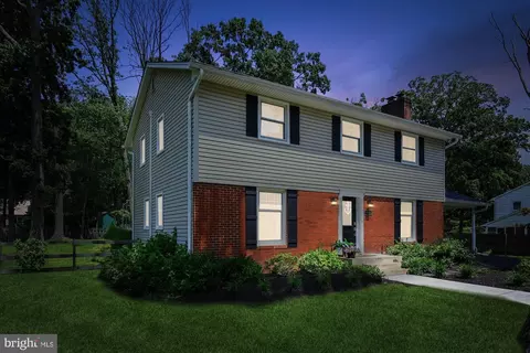 159 Falcon Dr, Pasadena, MD 21122 photo 42