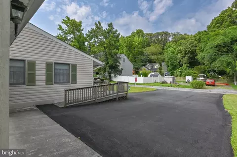 3361 Glebe Dr, Edgewater, MD 21037 photo 4