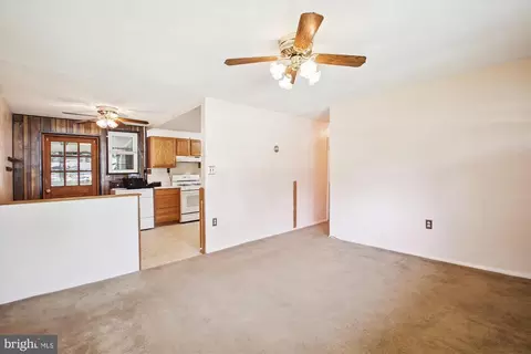 205 Otis Dr, Severn, MD 21144 photo 6