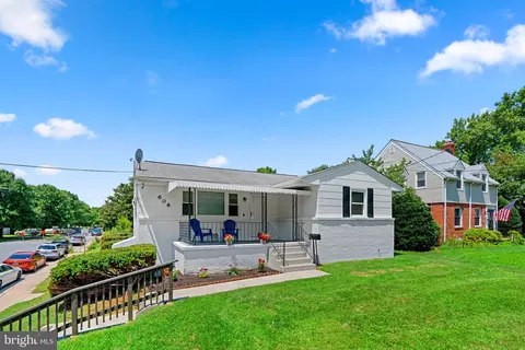 606 S Hammonds Ferry Rd, Linthicum Heights, MD 21090