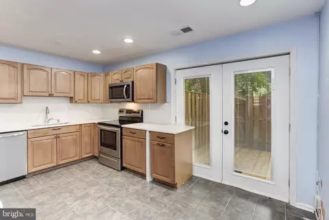 1706 W Bancroft Ln, Crofton, MD 21114 photo 15