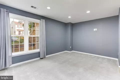 1706 W Bancroft Ln, Crofton, MD 21114 photo 7
