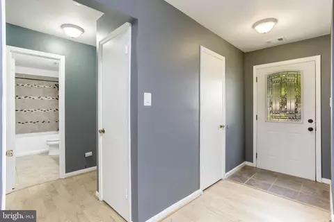 1706 W Bancroft Ln, Crofton, MD 21114 photo 6