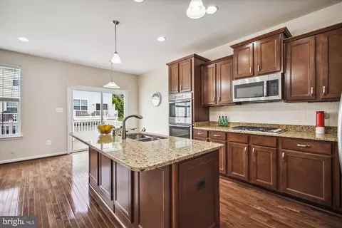 7941 Silver Oak Rd, Hanover, MD 21076 photo 13