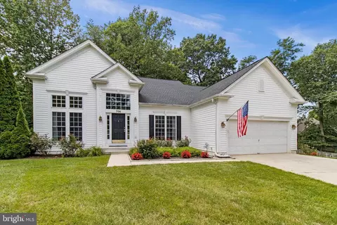 706 Darlow Dr, Annapolis, MD 21409