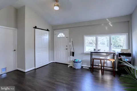 7800 Appletree Rd, Pasadena, MD 21122 photo 13