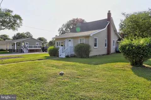 7800 Appletree Rd, Pasadena, MD 21122 photo 3