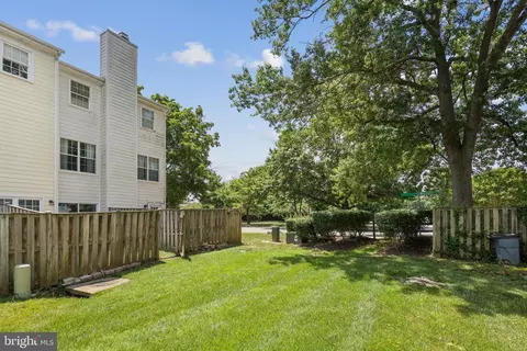1726 E Bancroft Ln, Crofton, MD 21114 photo 36