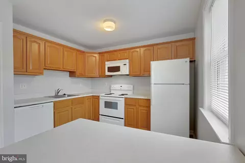 1726 E Bancroft Ln, Crofton, MD 21114 photo 9