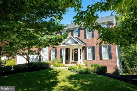 2416 Goldenrain Ct, Crofton, MD 21114
