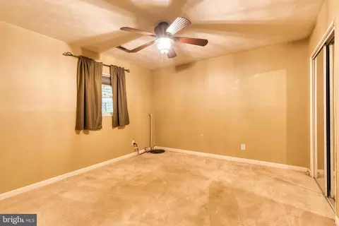 263 10th St, Pasadena, MD 21122 photo 24