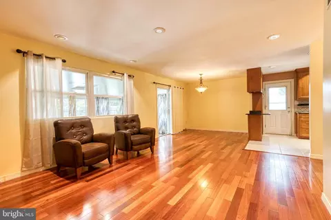 263 10th St, Pasadena, MD 21122 photo 6