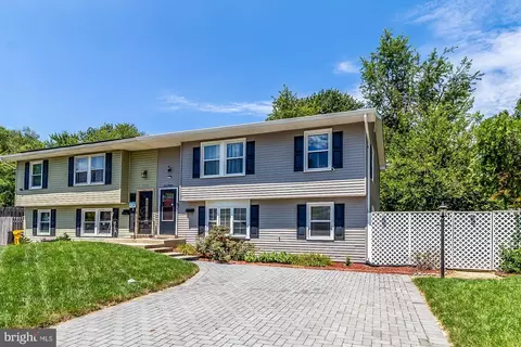 732 Chapelgate Dr, Odenton, MD 21113