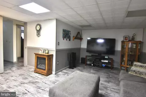 8078 Escalon Ave, Pasadena, MD 21122 photo 22