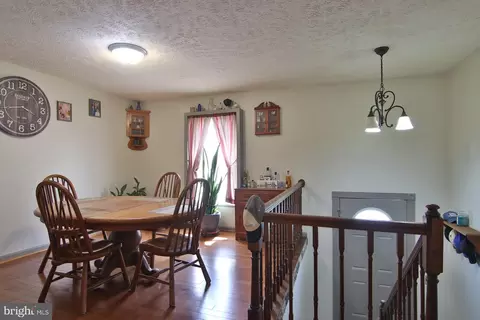 8078 Escalon Ave, Pasadena, MD 21122 photo 6