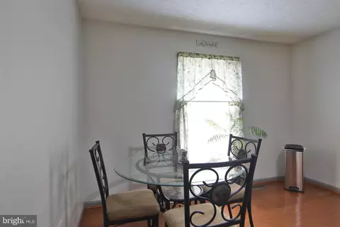 8078 Escalon Ave, Pasadena, MD 21122 photo 8