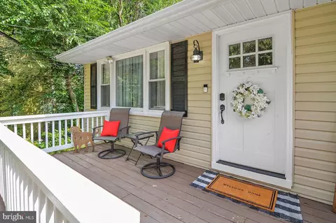 1050 Tudor Dr, Crownsville, MD 21032