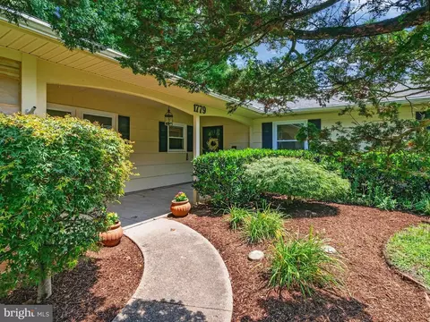 1779 Shaftsbury Ave, Crofton, MD 21114
