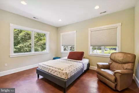 357 Forest Beach Rd, Annapolis, MD 21409 photo 34