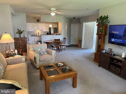 302 Gatehouse Ln #302B, Odenton, MD 21113