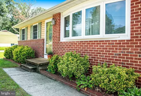 7967 Catherine Ave, Pasadena, MD 21122