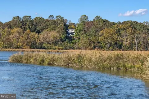 477 Fairhaven Rd, Tracys Landing, MD 20779