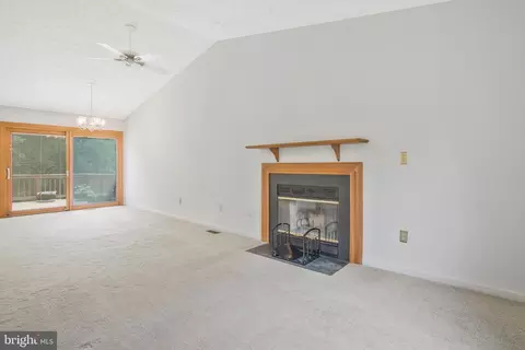 408 Forest Bridge Ct, Laurel, MD 20724 photo 5