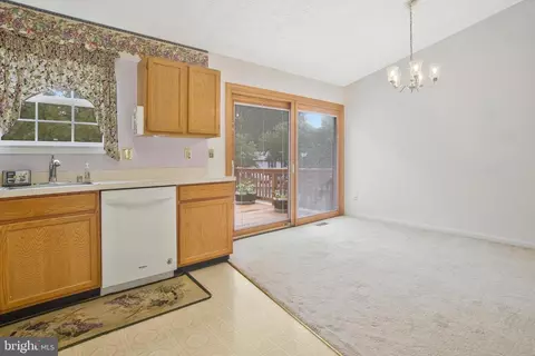408 Forest Bridge Ct, Laurel, MD 20724 photo 10