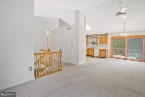 408 Forest Bridge Ct, Laurel, MD 20724 photo 6
