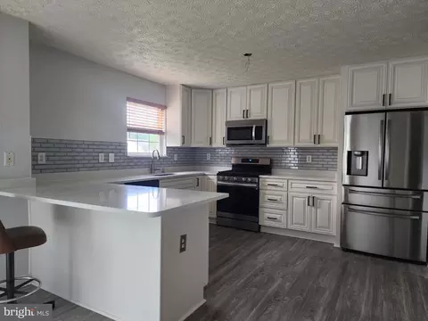 1410 Spring Plow Ct, Severn, MD 21144 photo 5
