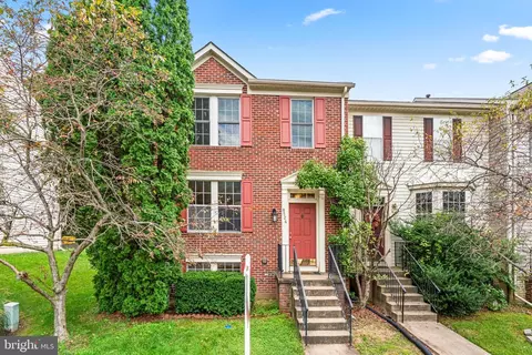 8524 Pine Meadows Dr, Odenton, MD 21113