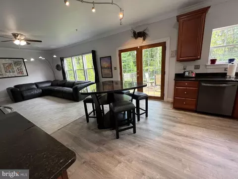210 Long Hill Ct #5, Pasadena, MD 21122 photo 14