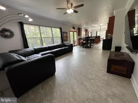 210 Long Hill Ct #5, Pasadena, MD 21122 photo 19