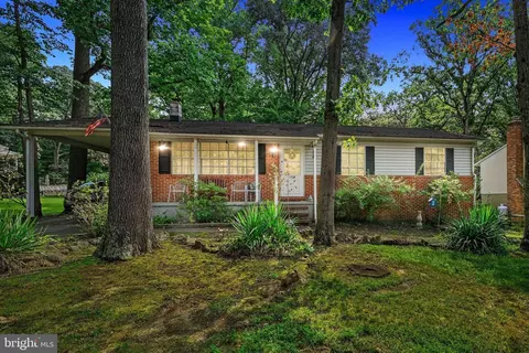 1778 Wye Dr, Pasadena, MD 21122