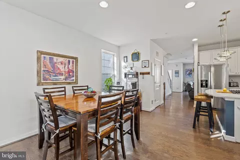 8264 White Star Xing, Pasadena, MD 21122 photo 11