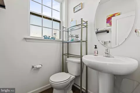 8264 White Star Xing, Pasadena, MD 21122 photo 18