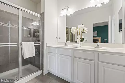 8264 White Star Xing, Pasadena, MD 21122 photo 22