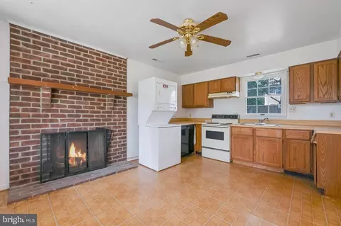 606 Park Plz, Deale, MD 20751 photo 14