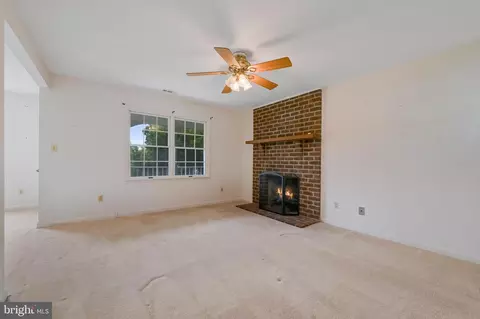 606 Park Plz, Deale, MD 20751 photo 17
